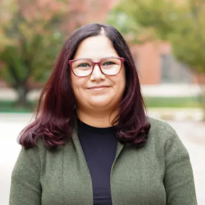 Abby Gomez De La Casa, LCSW, Licensed Clinical Social Worker in Oak Park, IL — therapist at ThriveTalk