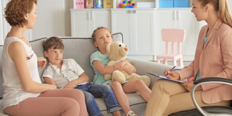 What Does a Family Therapist Do?